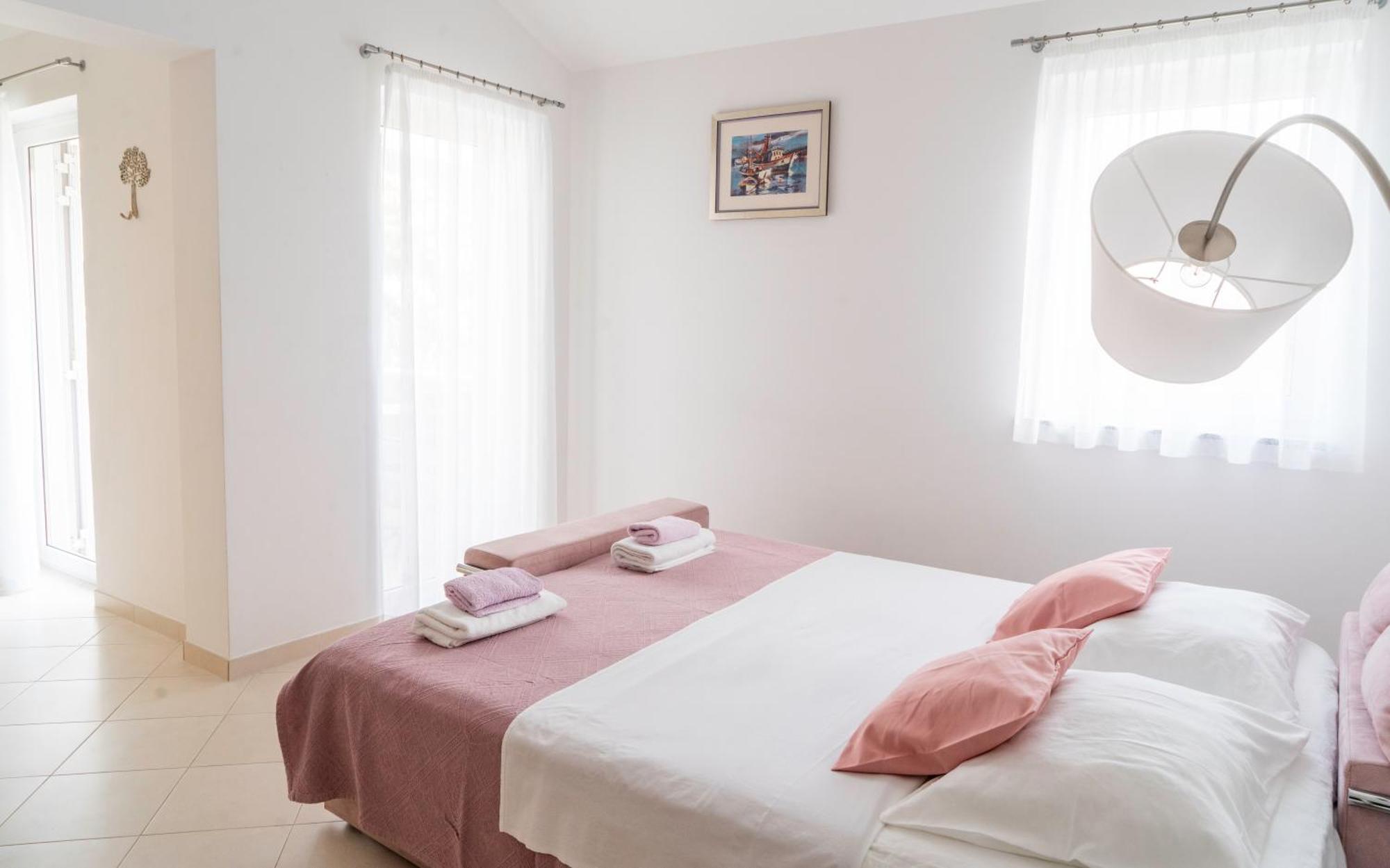 Apartments Lila Cres Pokoj fotografie